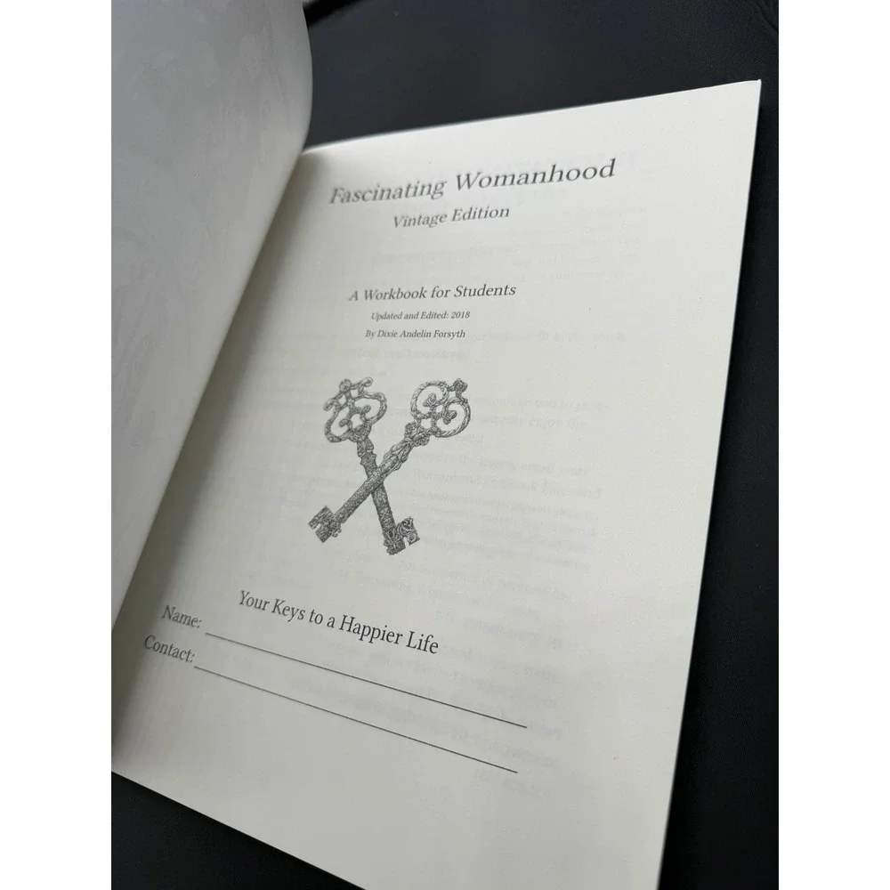 Fascinating Womanhood‎ Vintage Edition Student Workbook Paperback